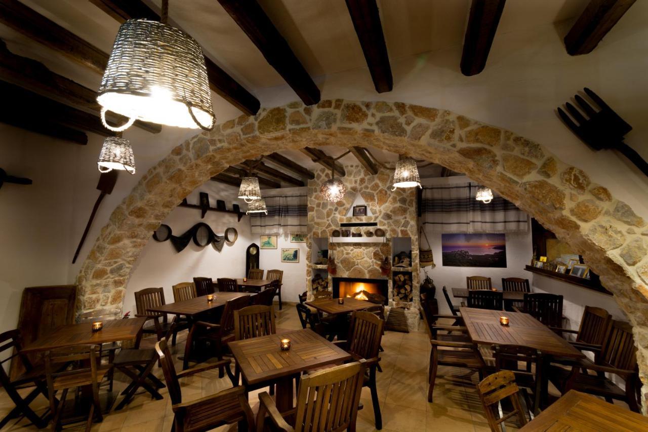 Limeri Traditional Guest House Monolithos  Екстериор снимка