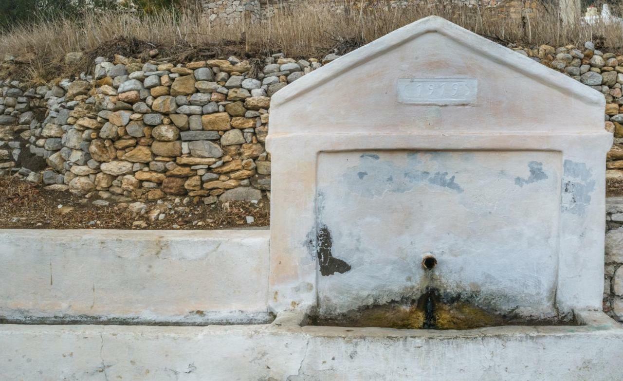 Limeri Traditional Guest House Monolithos  Екстериор снимка